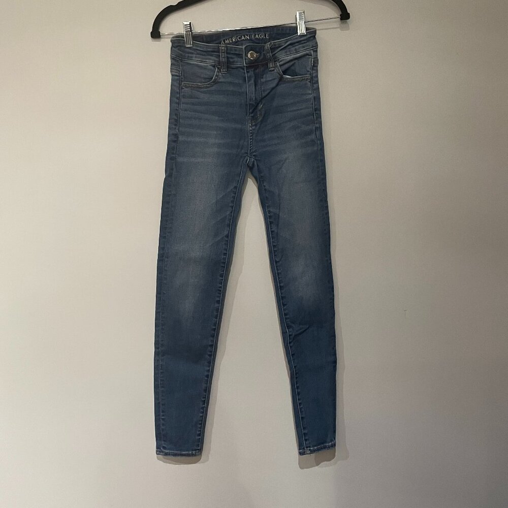 American Eagle Outfitters Skinny Medium Wash Jeans